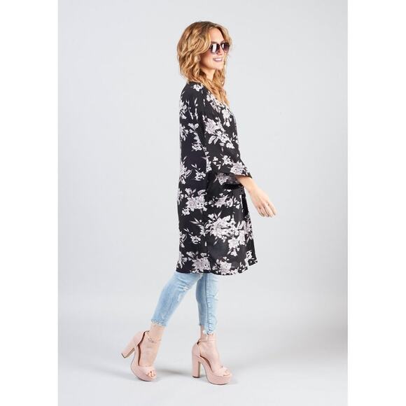 Spiritual Gangster Black/Lavender/Silver Floral Maya Kimono Size OS NWOT - Picture 3 of 12